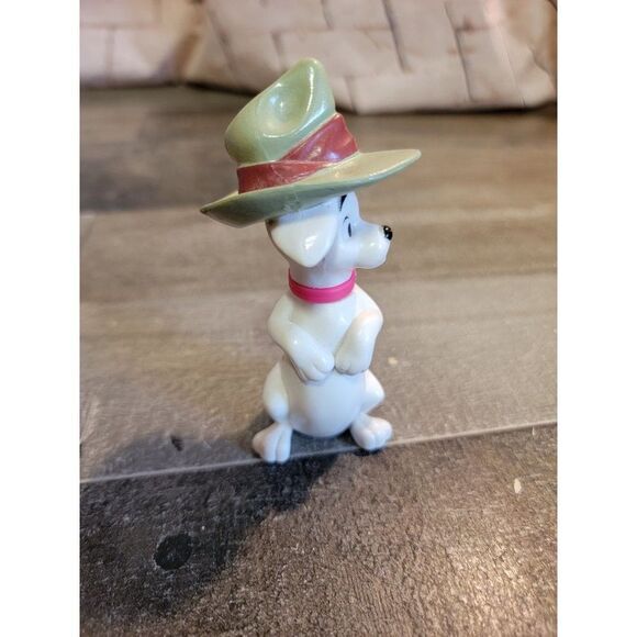 101 Dalmatian with hat on toy figure dog Disney - Picture 4 of 5